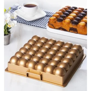 ACAR ATOM Moule à cake en fonte doré