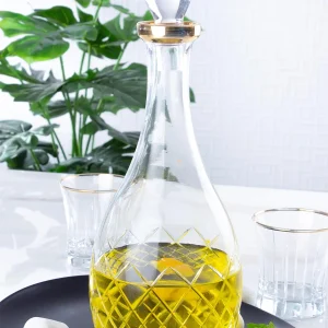 ACAR HÜRREM Carafe en verre taillé